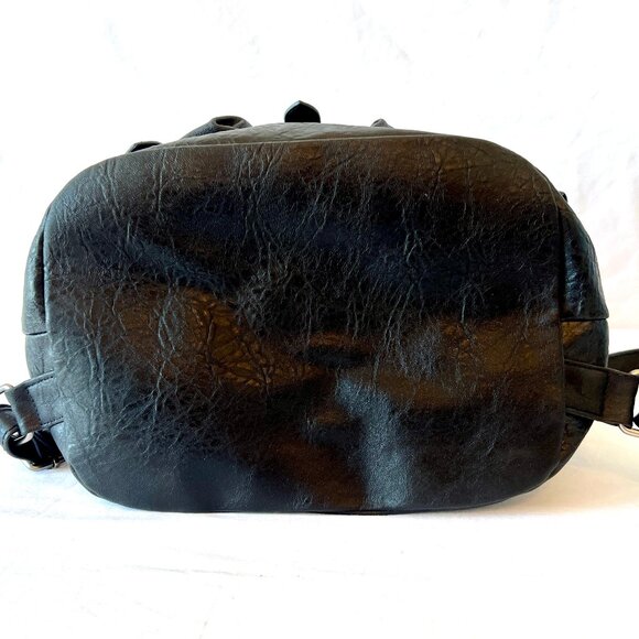 American Eagle Black Large Quilted Backpack Style Bag, Like New! - Picture 8 of 13